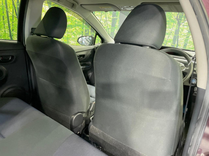 2015 Toyota Aqua DAA-NHP10 (UW-6a150fae5fe51)[28]