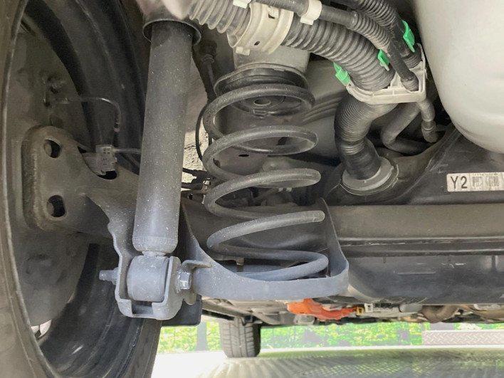 2015 Toyota Aqua DAA-NHP10 (UW-6a150fae5fe51)[21]