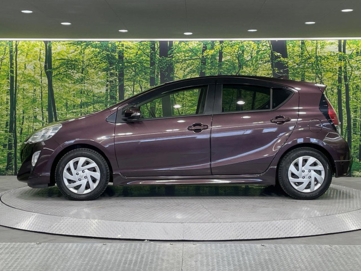 2015 Toyota Aqua DAA-NHP10 (UW-6a150fae5fe51)[19]