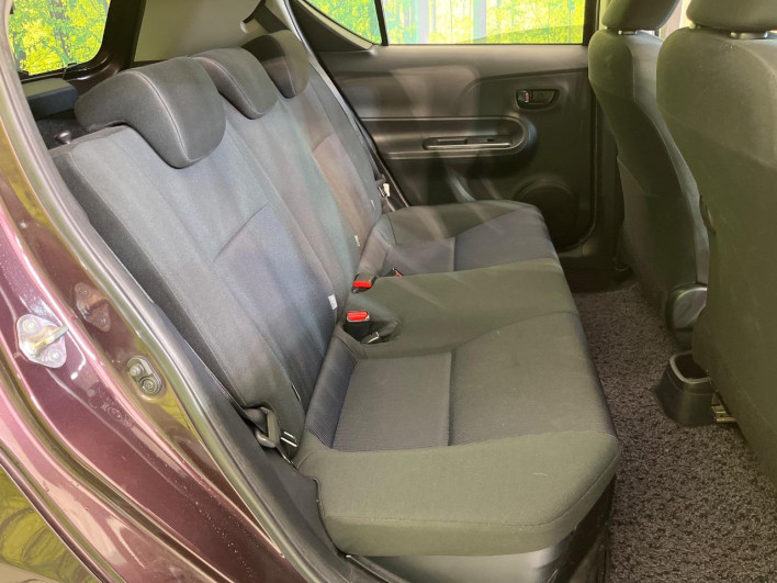 2015 Toyota Aqua DAA-NHP10 (UW-6a150faf9930c)[27]