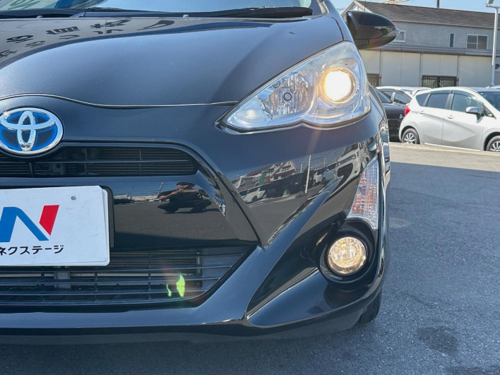 2016 Toyota Aqua DAA-NHP10 (UW-6a150fb0027f6)[6]