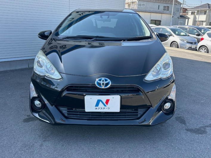 2016 Toyota Aqua DAA-NHP10 (UW-6a150fb0027f6)[5]