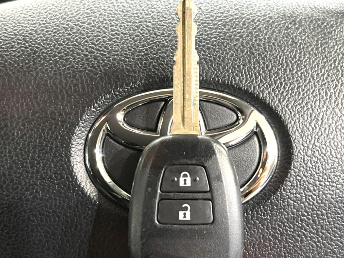 2021 Toyota Aqua 6AA-NHP10 (UW-6a150fb16d135)[21]