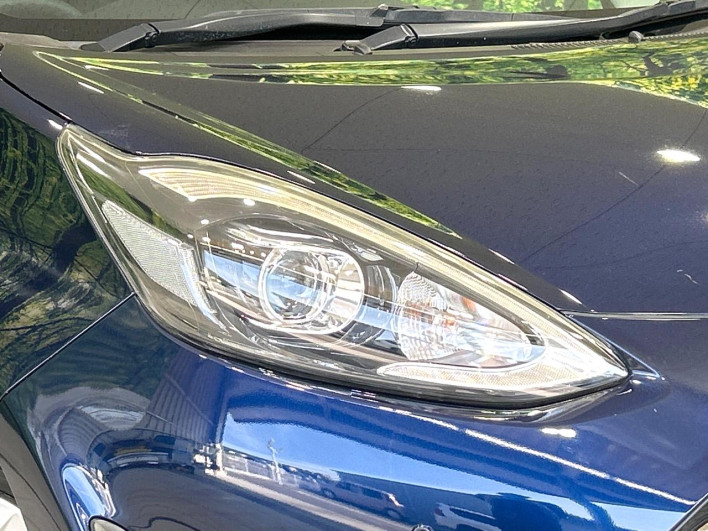 2019 Toyota Aqua DAA-NHP10 (UW-6a150fb55742a)[13]