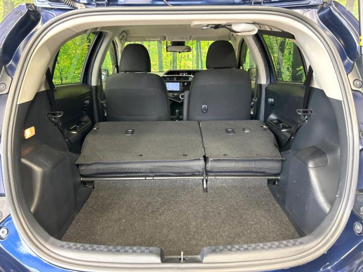 2019 Toyota Aqua DAA-NHP10 (UW-6a150fb55742a)[25]
