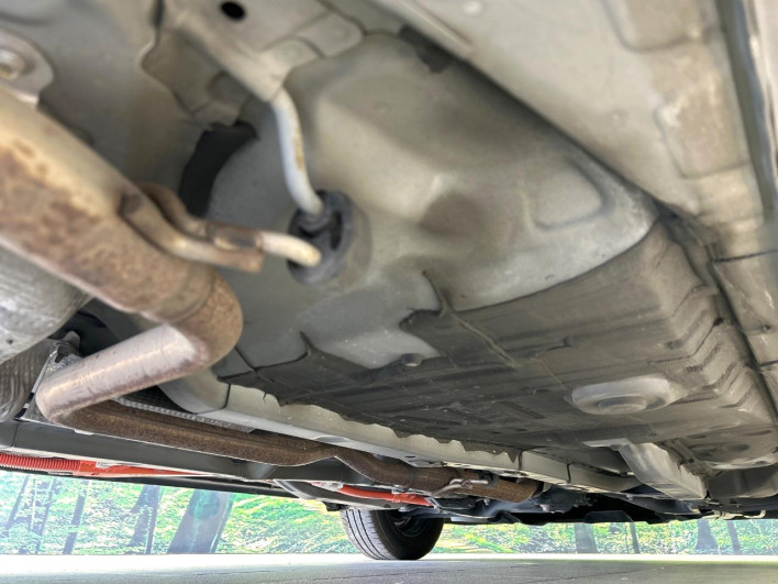 2019 Toyota Aqua DAA-NHP10 (UW-6a150fb55742a)[21]