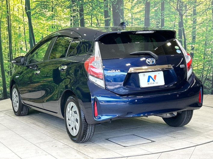 2019 Toyota Aqua DAA-NHP10 (UW-6a150fb55742a)[7]