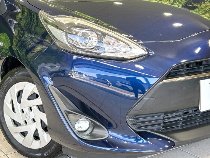 2019 Toyota Aqua DAA-NHP10 (UW-6a150fb55742a)[12]