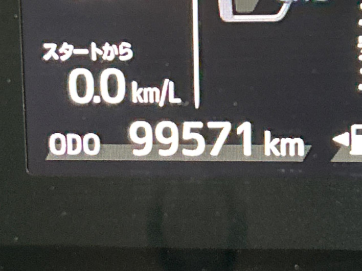 2019 Toyota Aqua DAA-NHP10 (UW-6a150fb55742a)[2]