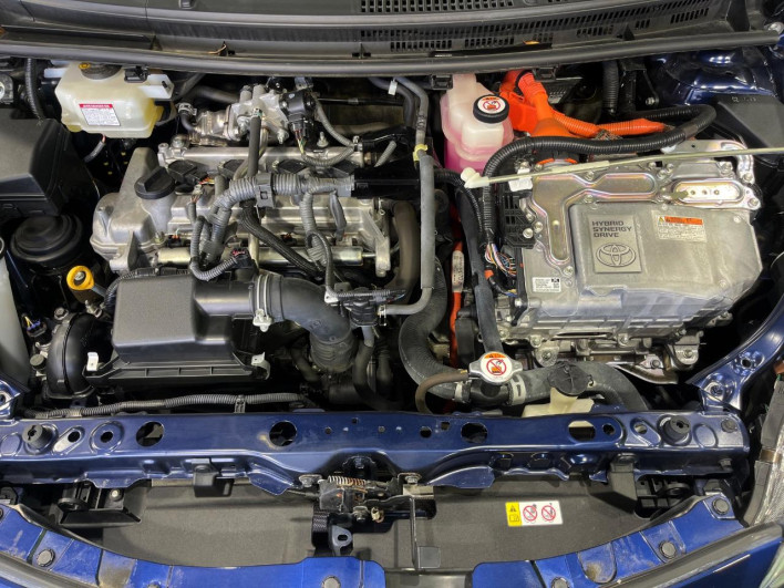 2019 Toyota Aqua DAA-NHP10 (UW-6a150fb574bea)[4]
