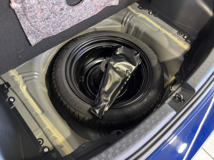 2019 Toyota Aqua DAA-NHP10 (UW-6a150fb574bea)[29]