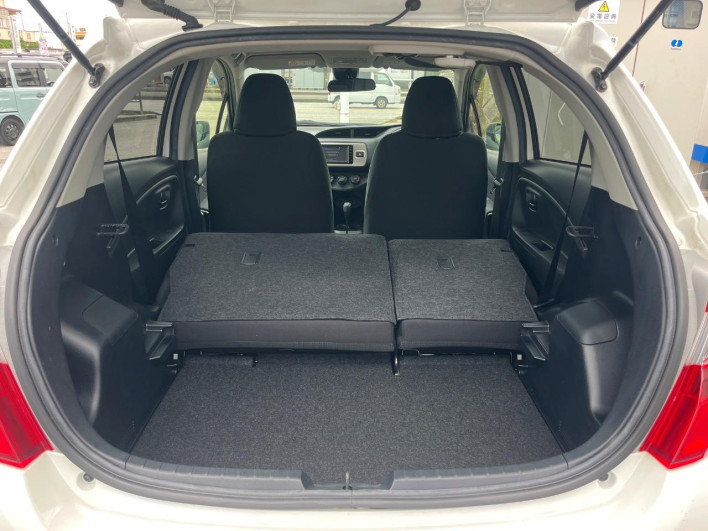 2016 Toyota Vitz DBA-NSP130 (UW-6a150fbabd890)[27]