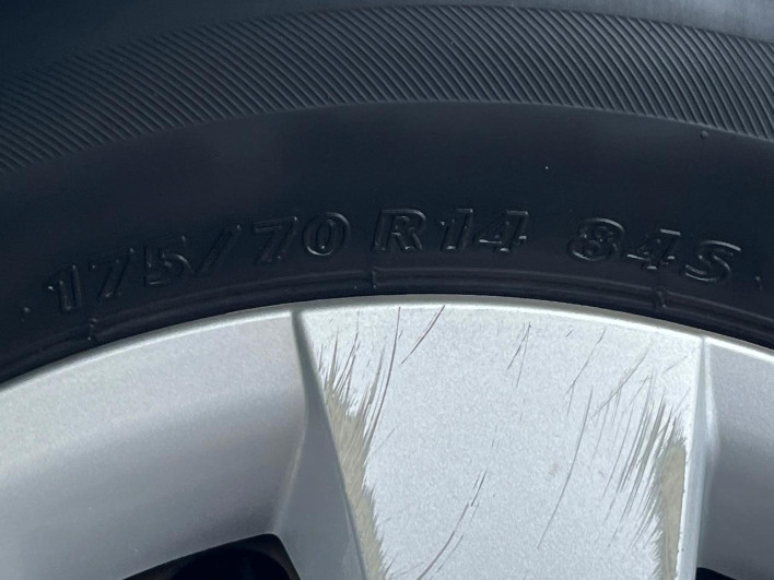 2016 Toyota Vitz DBA-NSP130 (UW-6a150fbabd890)[7]