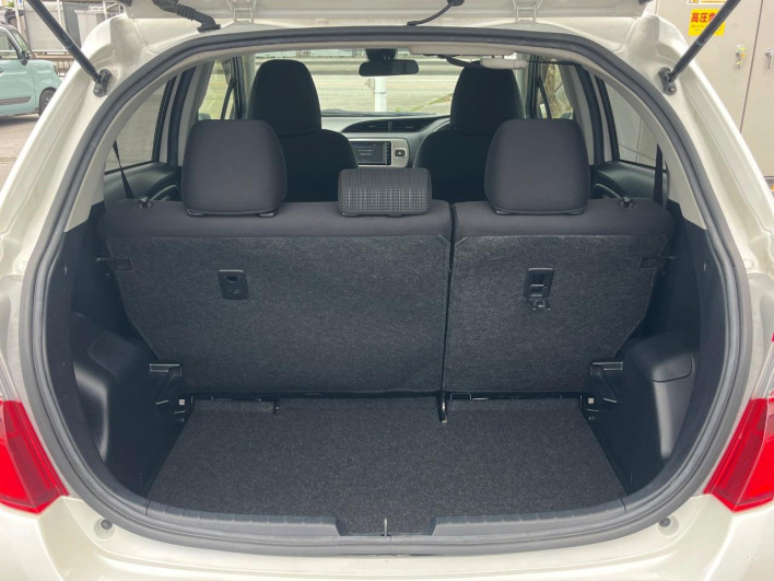 2016 Toyota Vitz DBA-NSP130 (UW-6a150fbabd890)[26]
