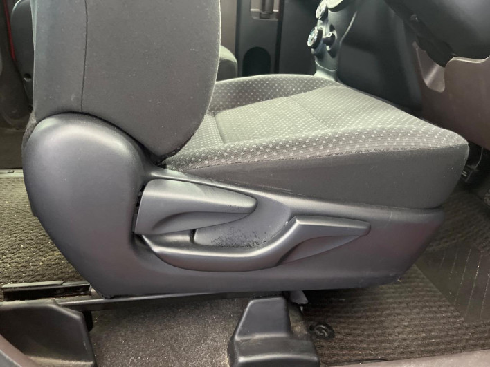 2015 Toyota Porte DBA-NSP141 (UW-6a150fbae748f)[9]