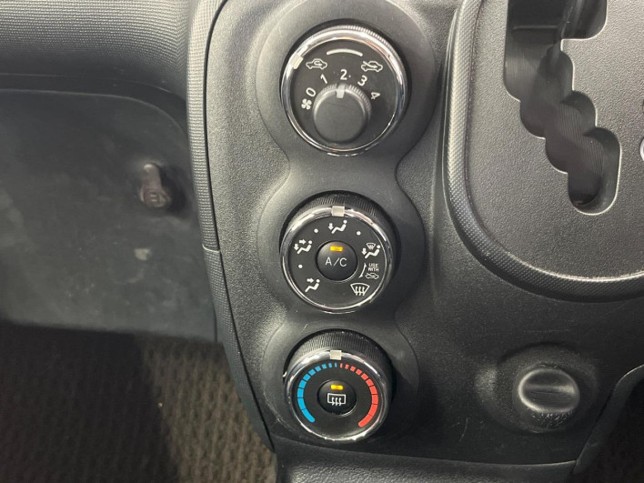 2015 Toyota Porte DBA-NSP141 (UW-6a150fbae748f)[15]