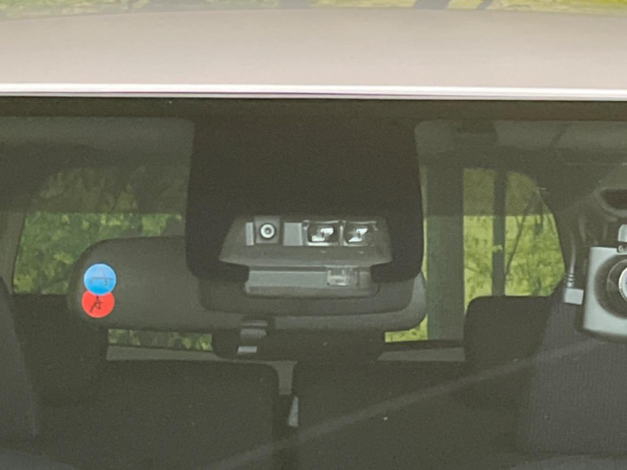 2016 Toyota Sienta DBA-NSP170G (UW-6a150fbcad3e6)[5]