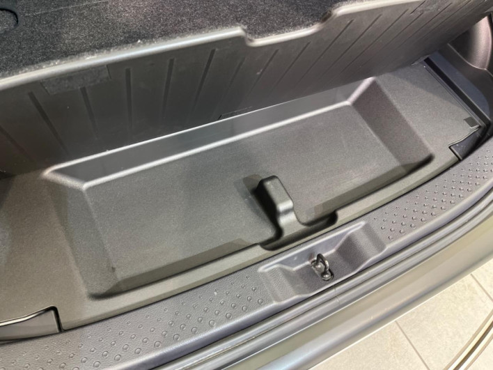 2016 Toyota Sienta DBA-NSP170G (UW-6a150fbcad3e6)[28]