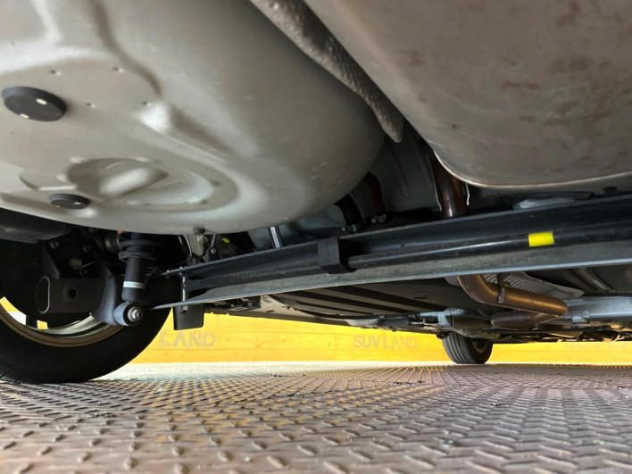 2019 Toyota Sienta DBA-NSP170G (UW-6a150fbde1ebb)[3]