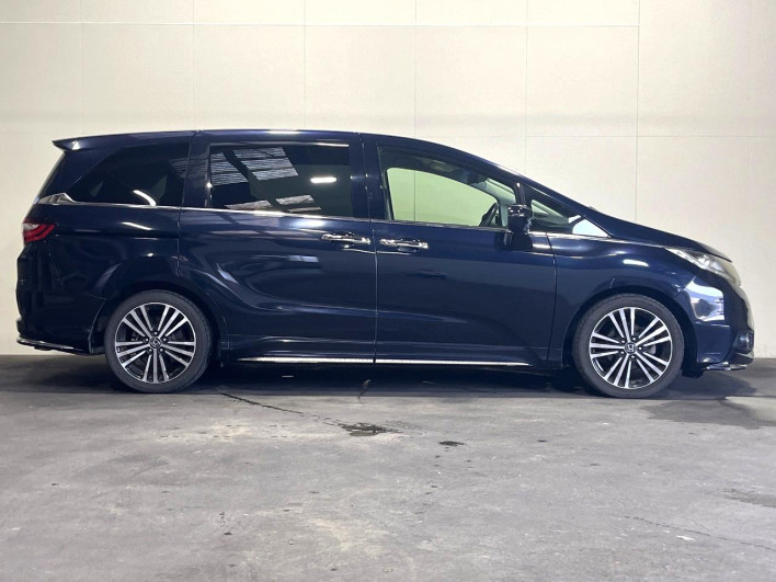 2015 Honda Odyssey DBA-RC1 (UW-6a150fc569e7b)[18]