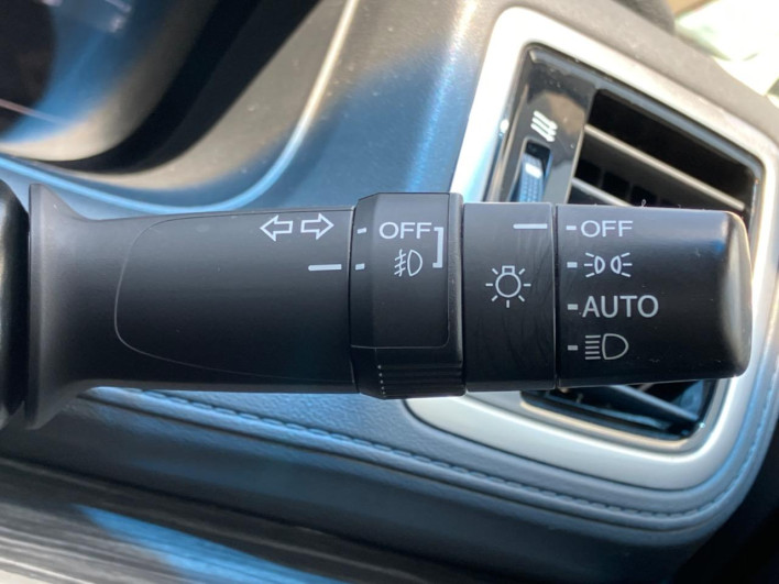 2015 Honda Odyssey DBA-RC1 (UW-6a150fc585385)[11]
