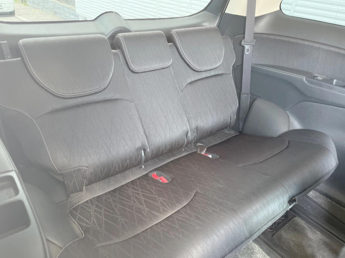 2015 Honda Odyssey DBA-RC1 (UW-6a150fc66356b)[16]