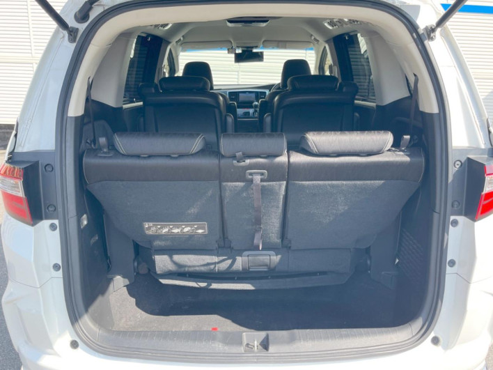 2015 Honda Odyssey DBA-RC1 (UW-6a150fc66356b)[20]