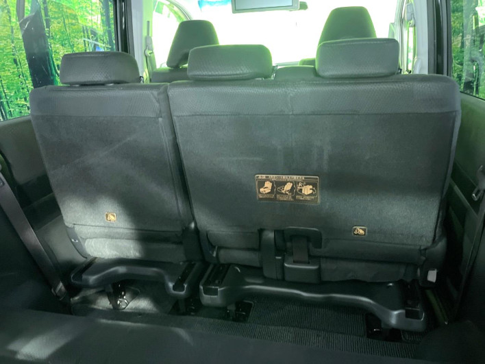 2013 Honda Stepwgn Spada DBA-RK5 (UW-6a150fc888e99)[12]