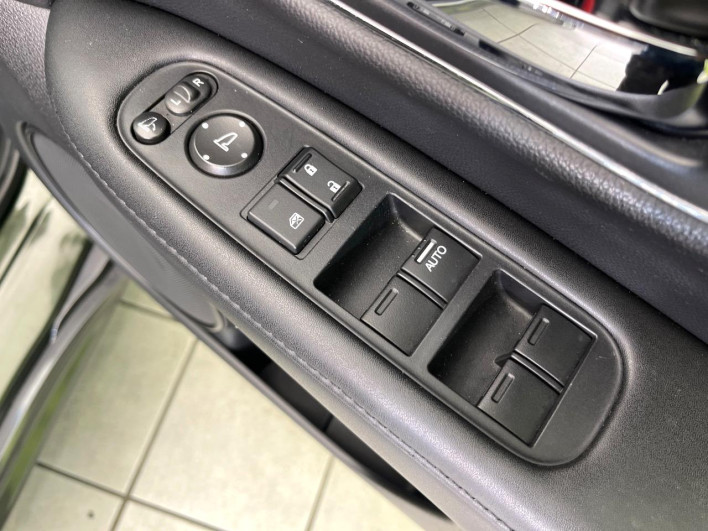 2014 Honda VEZEL DAA-RU3 (UW-6a150fcd8ab81)[26]