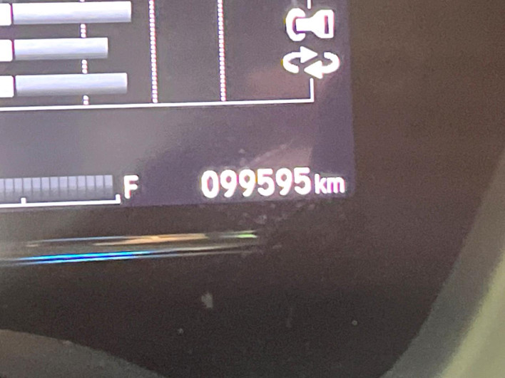 2016 Honda VEZEL DAA-RU3 (UW-6a150fcf0e5a9)[2]