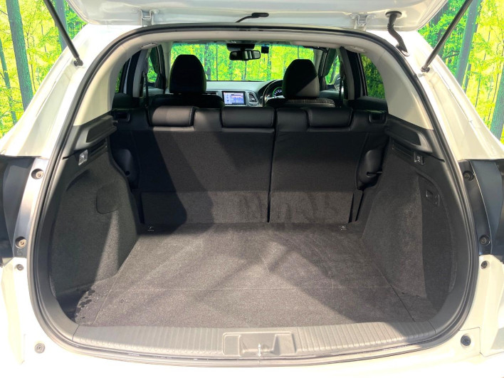 2016 Honda VEZEL DAA-RU3 (UW-6a150fcf0e5a9)[24]