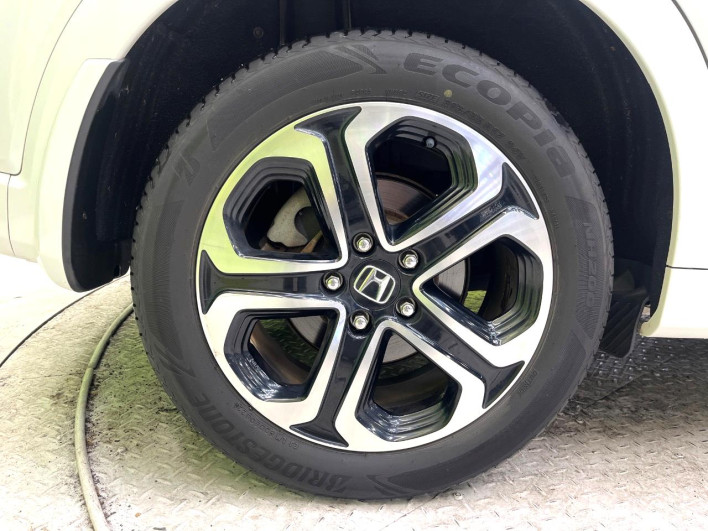 2016 Honda VEZEL DAA-RU3 (UW-6a150fcf0e5a9)[11]