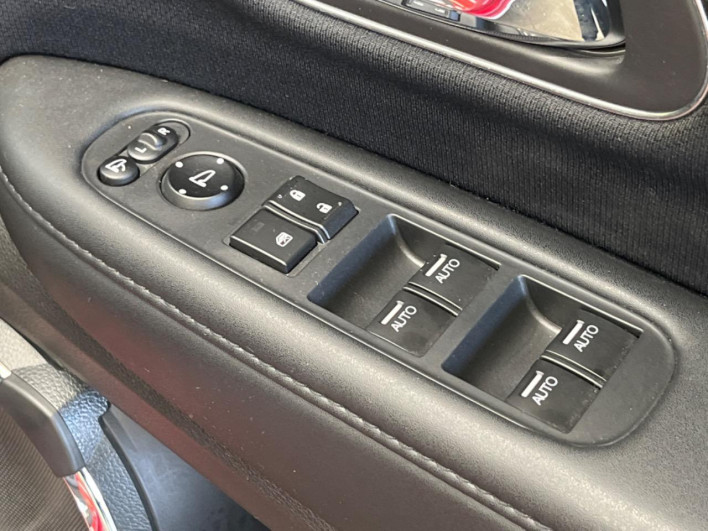 2017 Honda VEZEL DAA-RU3 (UW-6a150fcf23c91)[16]
