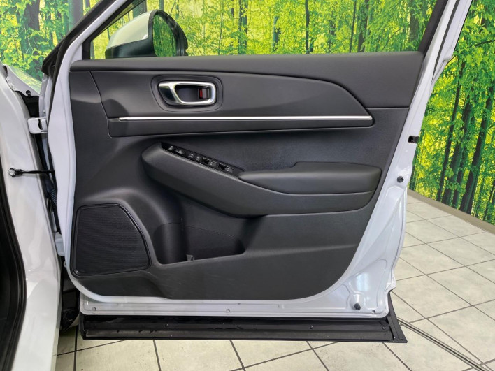 2021 Honda VEZEL 6AA-RV5 (UW-6a150fd1667f5)[28]
