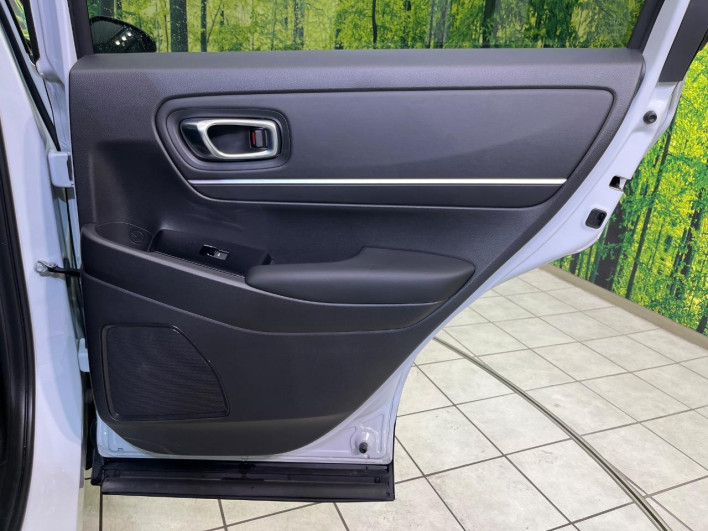 2021 Honda VEZEL 6AA-RV5 (UW-6a150fd1667f5)[29]