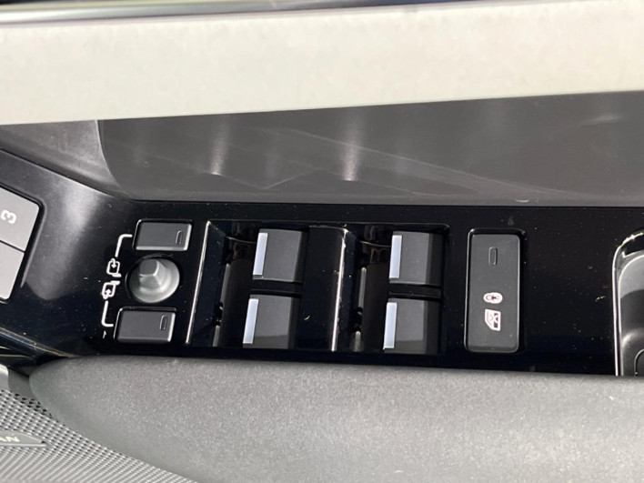 2024 Land Rover RANGE ROVER VELAR 3LA-LY2YD (UW-6a150fdf63fc8)[5]