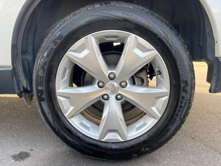 2014 Subaru Forester DBA-SJ5 (UW-6a150fe16b137)[7]