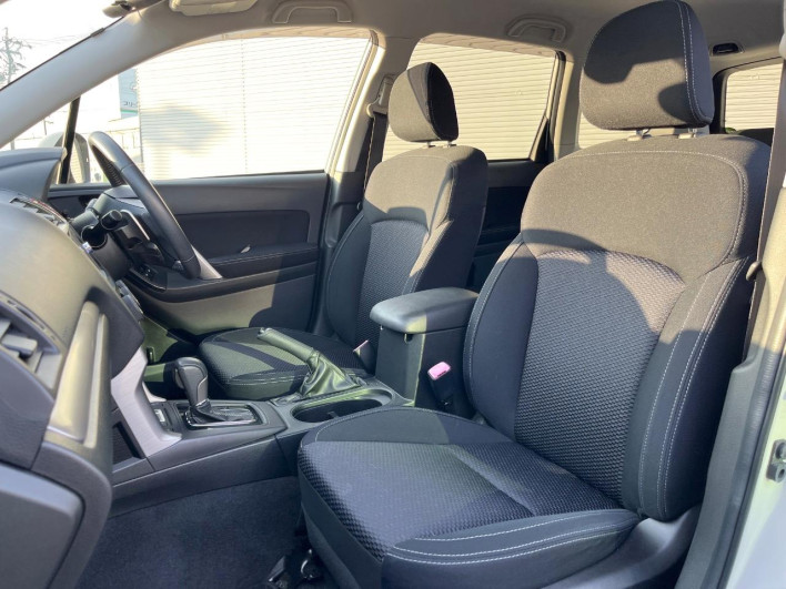 2014 Subaru Forester DBA-SJ5 (UW-6a150fe16b137)[25]