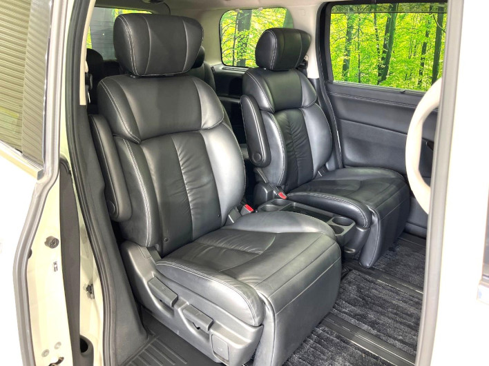 2013 Nissan Elgrand DBA-TNE52 (UW-6a150fea92ebc)[19]