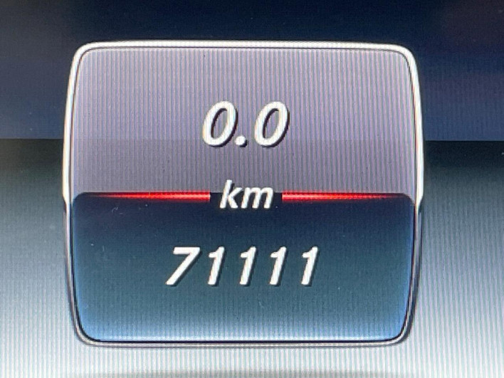 2017 Mercedes Benz GLC DBA-253942C (UW-6a150fff336aa)[2]