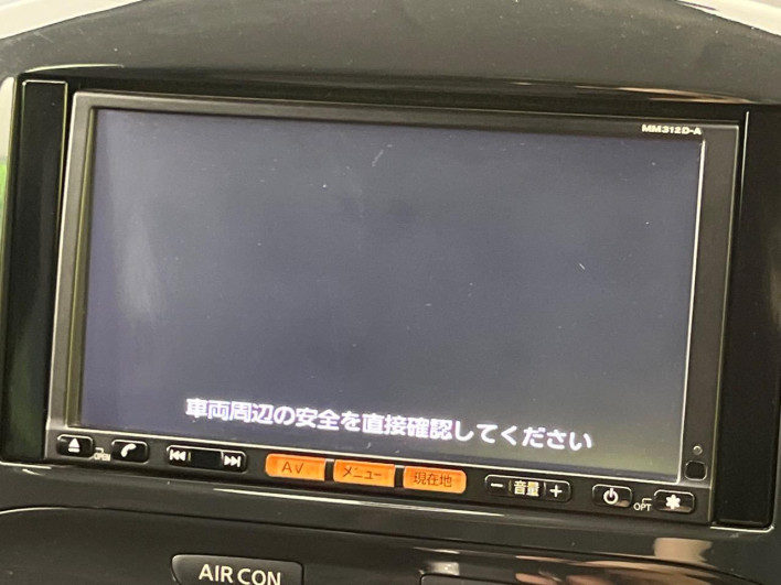 2012 Nissan JUKE DBA-YF15 (UW-6a151007ab4b0)[16]