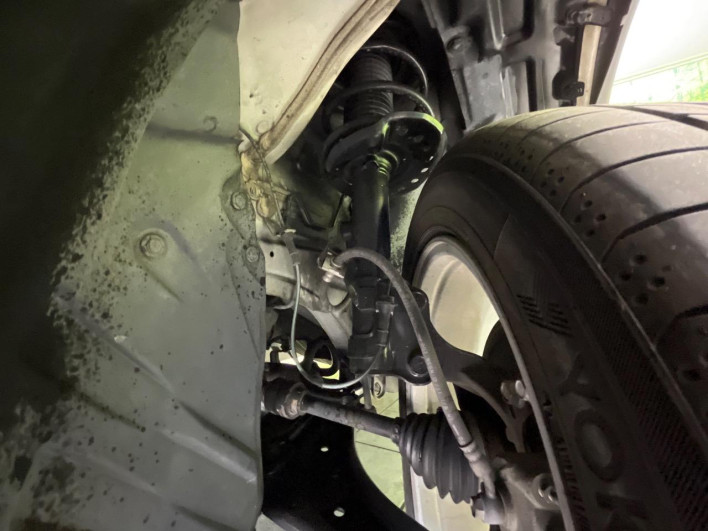 2012 Nissan JUKE DBA-YF15 (UW-6a151007ab4b0)[15]