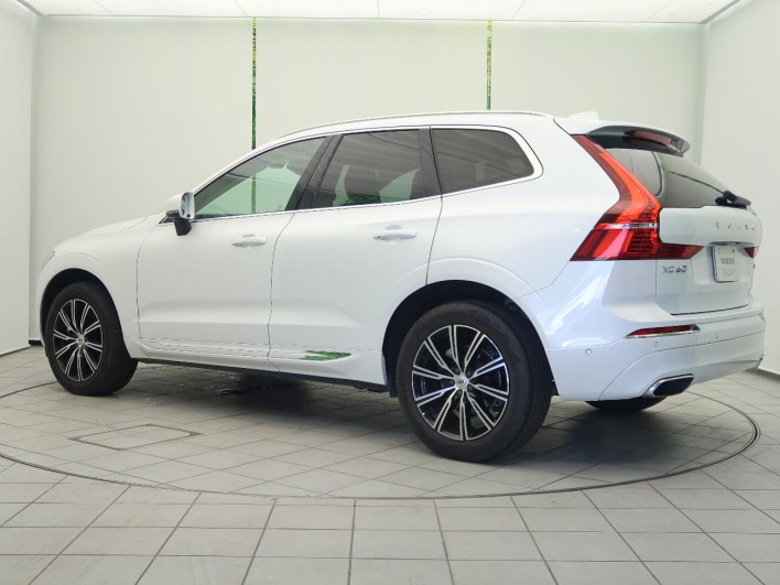 2021 Volvo XC60 5AA-UB420TXCM (UW-6a15100a5ed8e)[9]