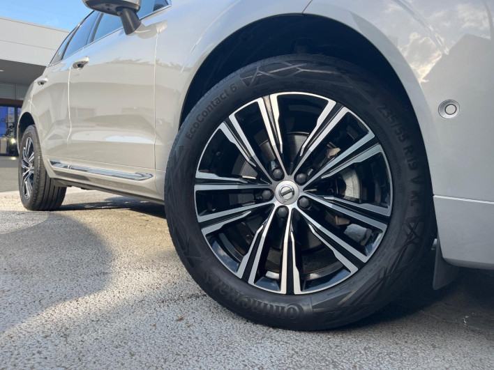 2022 Volvo XC60 5AA-UB420TXCM (UW-6a15100a6ec93)[16]