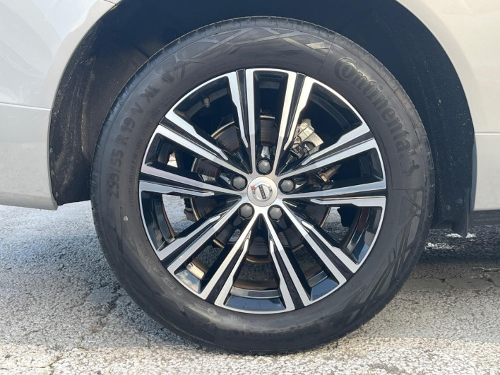 2022 Volvo XC60 5AA-UB420TXCM (UW-6a15100a6ec93)[12]