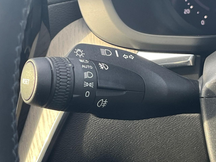 2022 Volvo XC60 5AA-UB420TXCM (UW-6a15100a6ec93)[20]