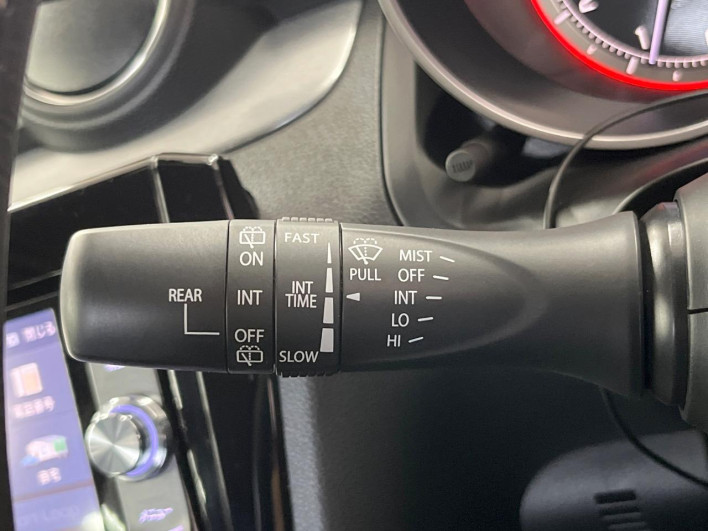 2017 Suzuki Swift DAA-ZC53S (UW-6a15100fd1c7b)[18]