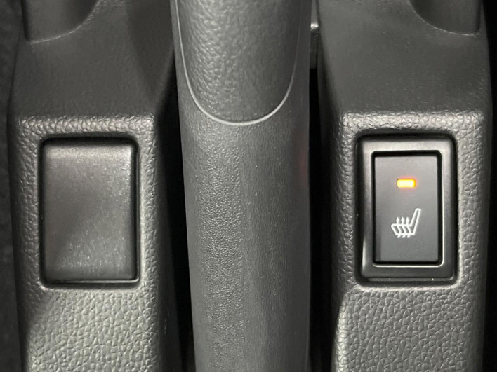 2017 Suzuki Swift DAA-ZC53S (UW-6a15100fd1c7b)[26]