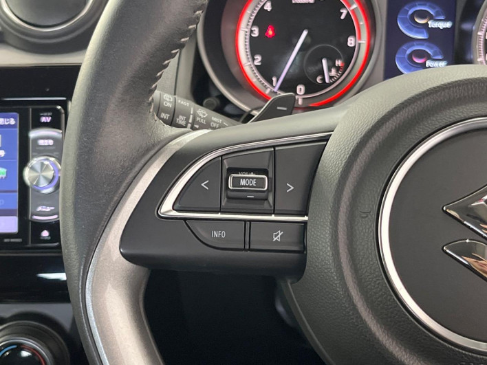 2017 Suzuki Swift DAA-ZC53S (UW-6a15100fd1c7b)[14]