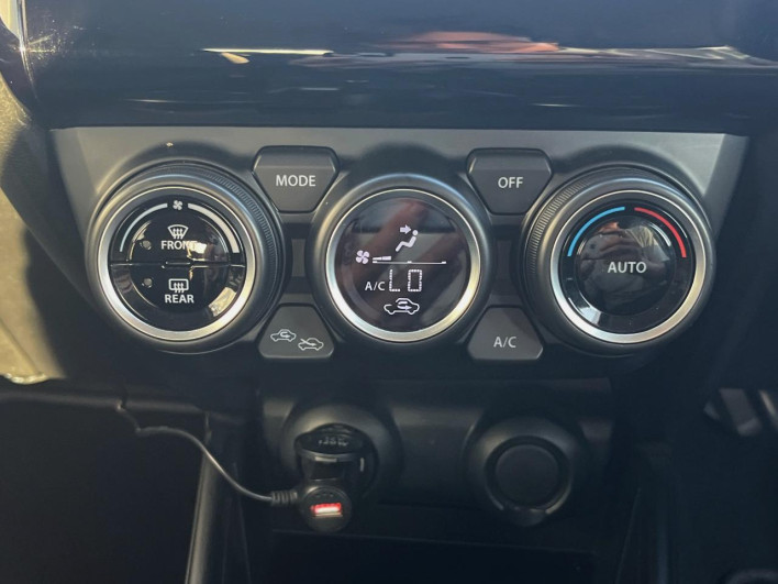 2017 Suzuki Swift DBA-ZC83S (UW-6a151011b2959)[24]